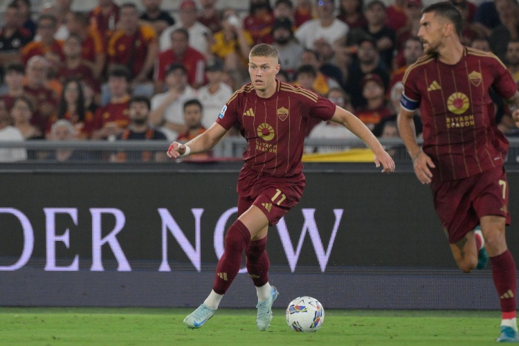 开云体育app-意天空：罗马前锋多夫比克接受手术，预计至少伤缺2个月