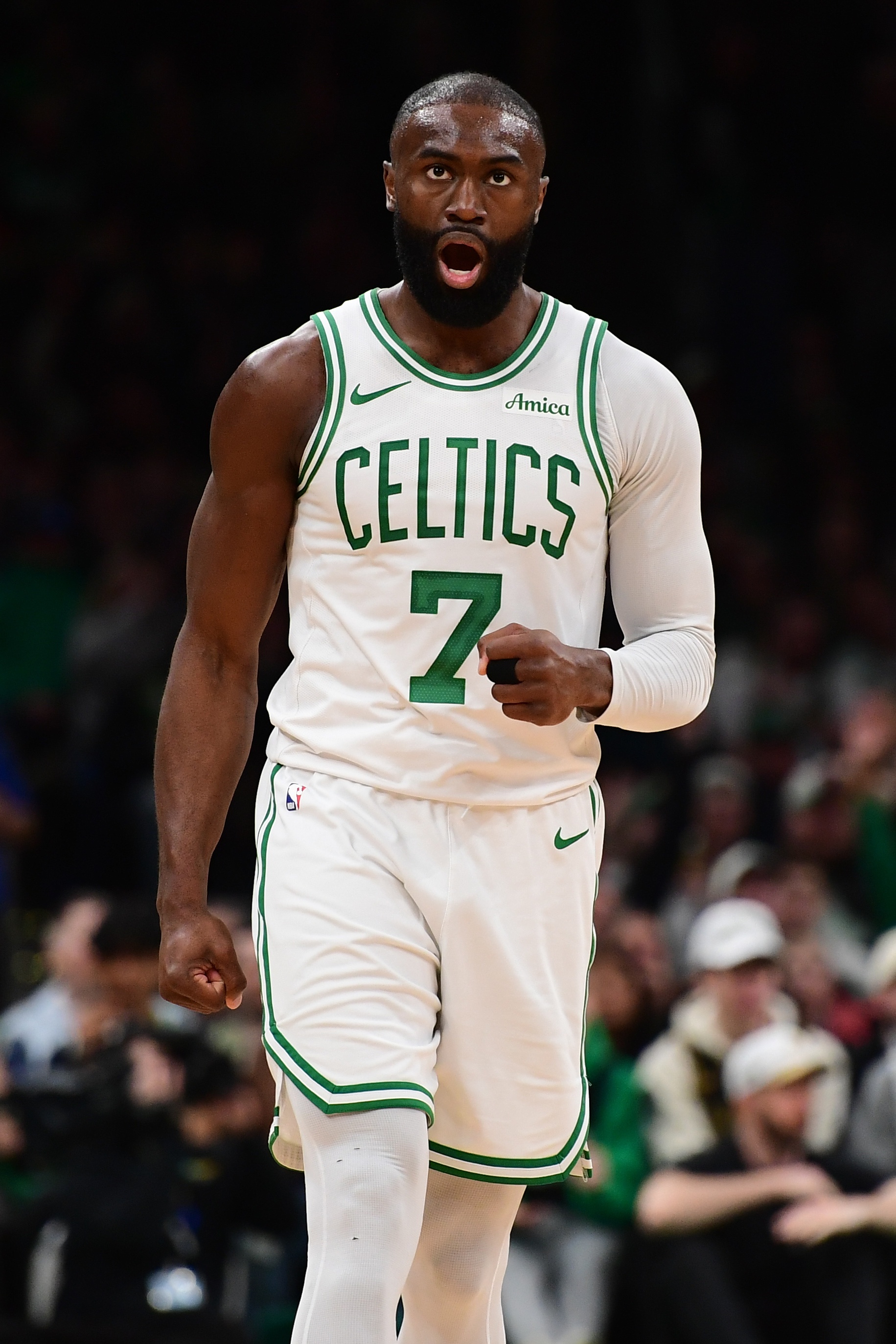 开云在线开户-出人意料！杰伦·布朗发推庆祝：在空档年取得50胜